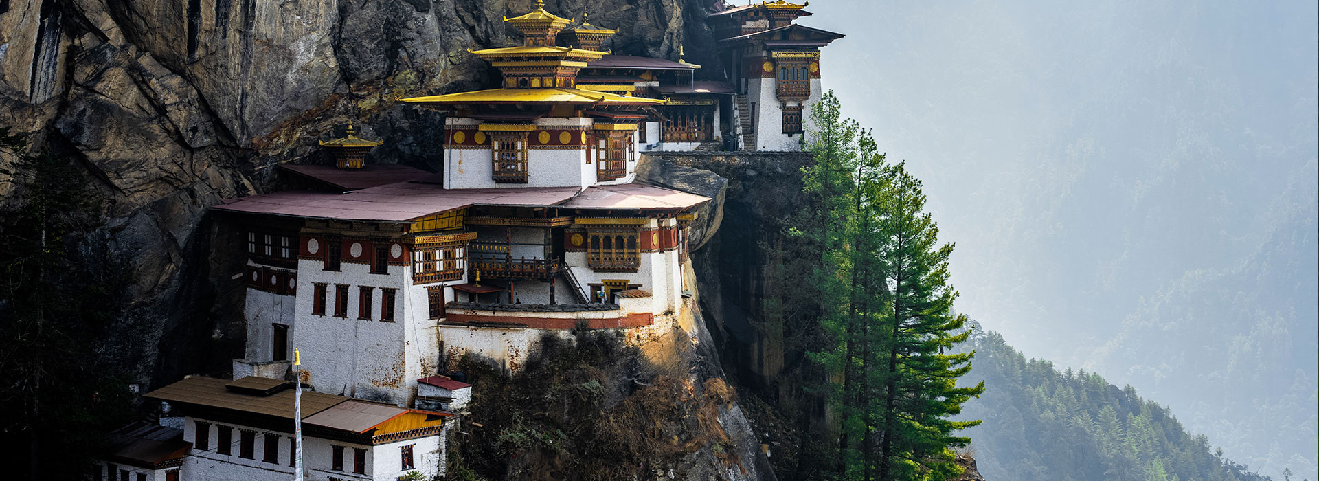 Thimpu 2N - Punakha or Wangdue 1N - Paro 2N
